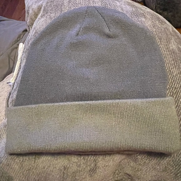 Tokidoki Kaiju Beanie - Picture 6 of 7